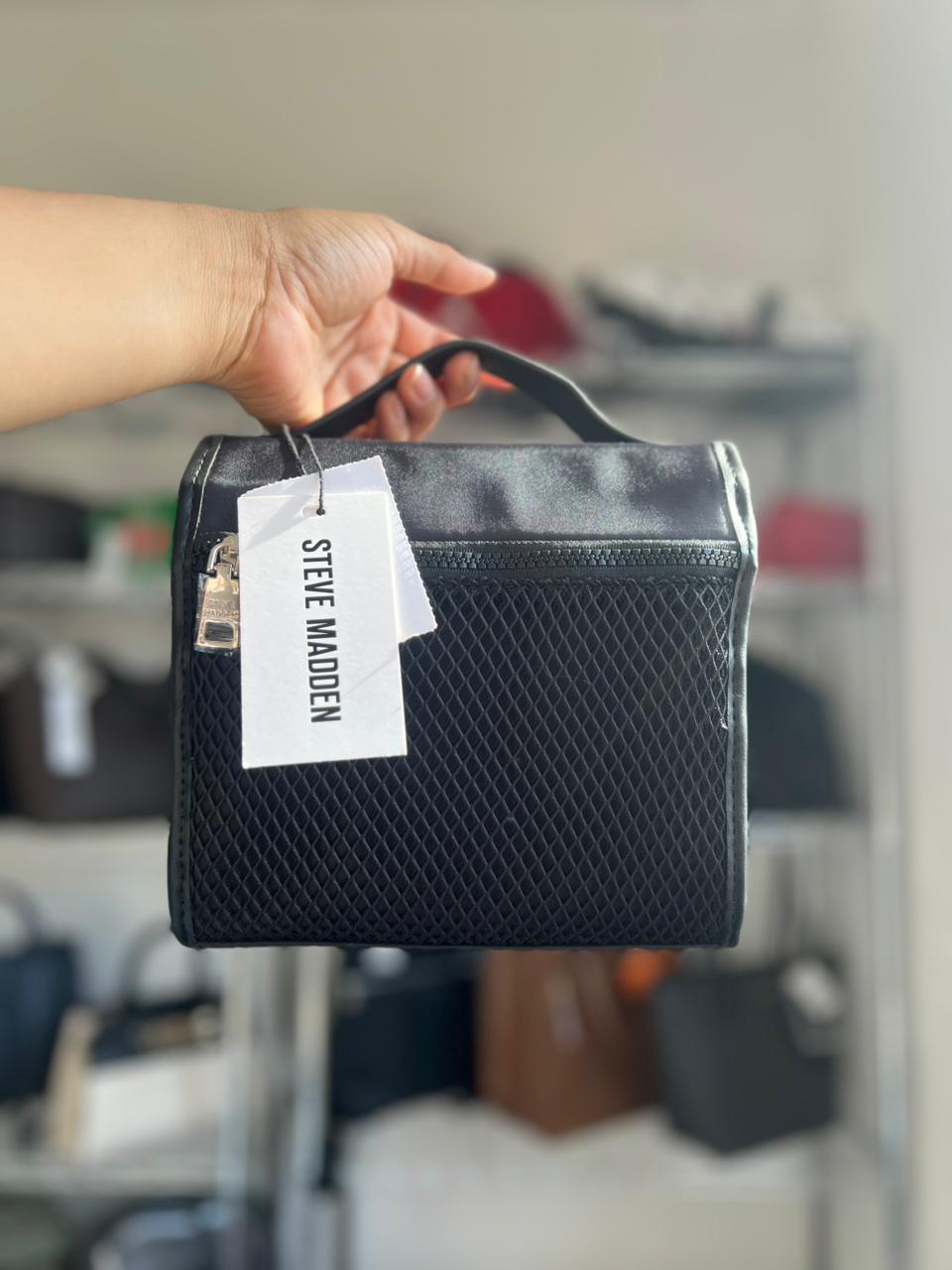 Cosmetiquera / Travel Pouch  Steve Madden Negro Organizador Compacto Premium