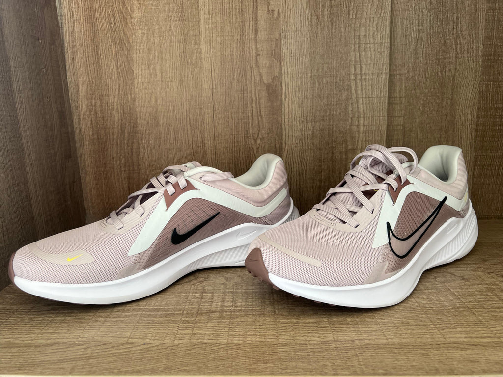 Tenis Nike Quest Mujer Rosa Nude Running – Ligeros, Cómodos y Transpirables