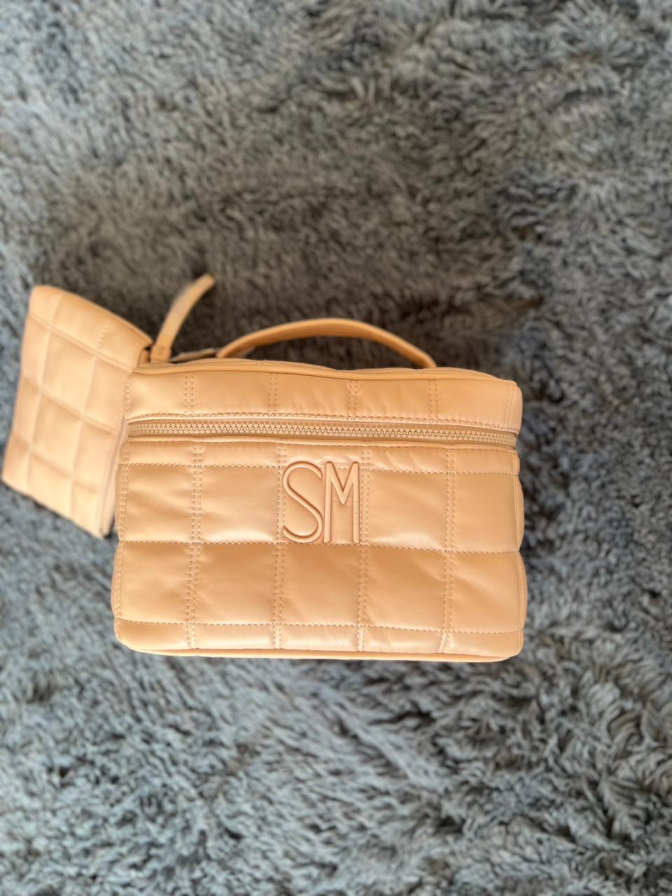 Bolsa Cosmetiquera Acolchada Rosa Steve Madden SM – Estilo Puffy Travel Case