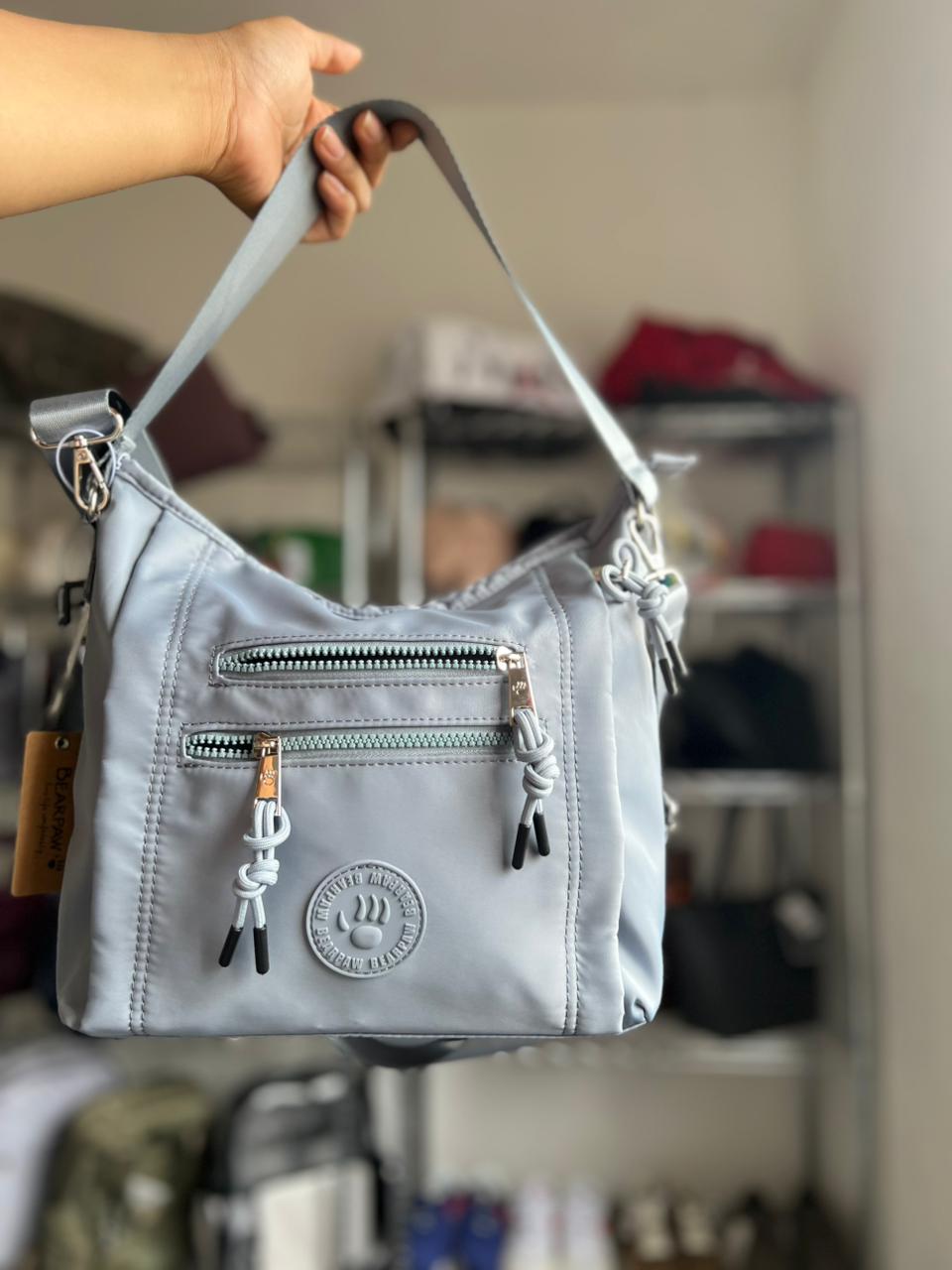Bolsa Crossbody Gris Nylon Ligero Mujer – Multi Bolsillos Casual Antirrobo Ajustable
