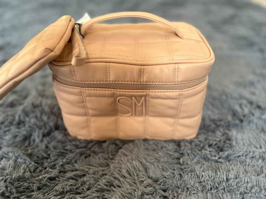 Bolsa Cosmetiquera Acolchada Rosa Steve Madden SM – Estilo Puffy Travel Case