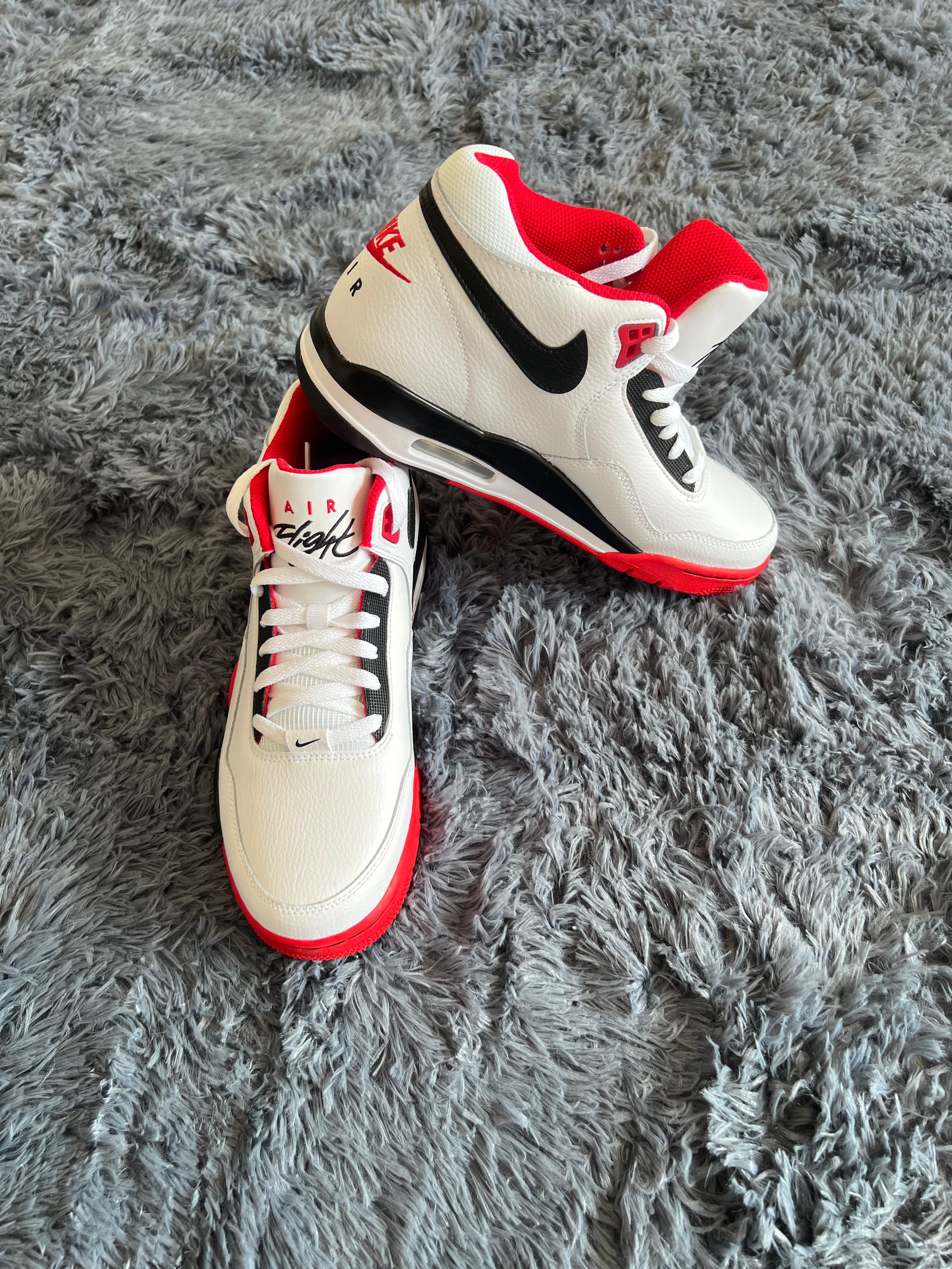 Nike Air Flight Mid Blanco/Negro/Rojo – Estilo Retro Basketball