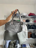 Bolsa Tote Steve Madden Gris Original con Pouch